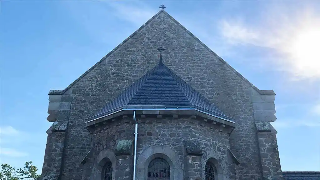 Toiture d'église de Saint Marc sur mer